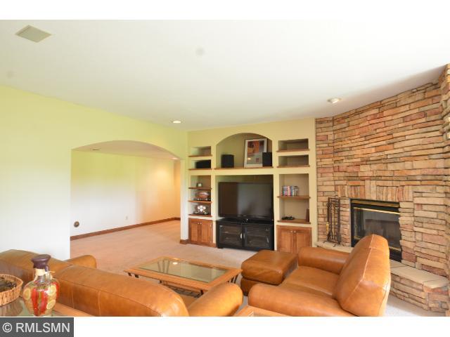 4970 Sycamore Dr, Eagan, MN 55123 photo 15