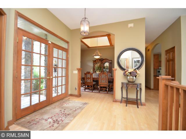 4970 Sycamore Dr, Eagan, MN 55123 photo 4