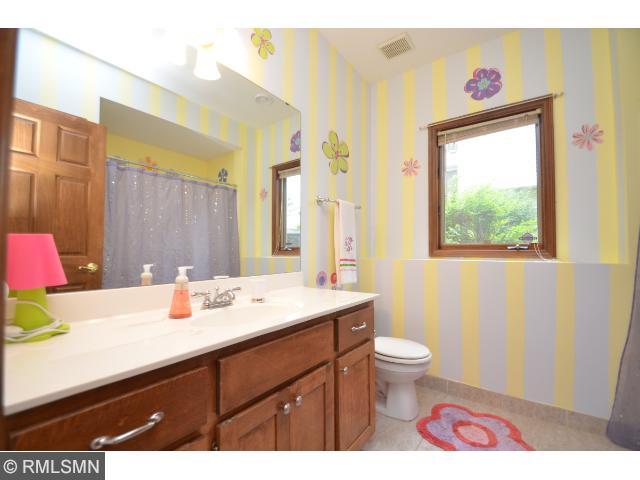 4970 Sycamore Dr, Eagan, MN 55123 photo 11