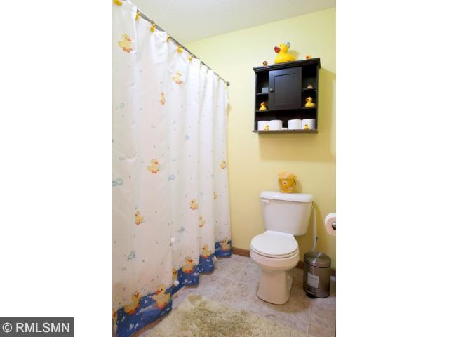 1070 Manor Ct, Saint Cloud, MN 56303 photo 12