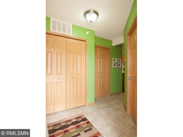 1070 Manor Ct, Saint Cloud, MN 56303 photo 4