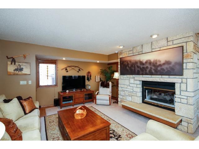 1051 E River Dr, River Falls, WI 54022 photo 4