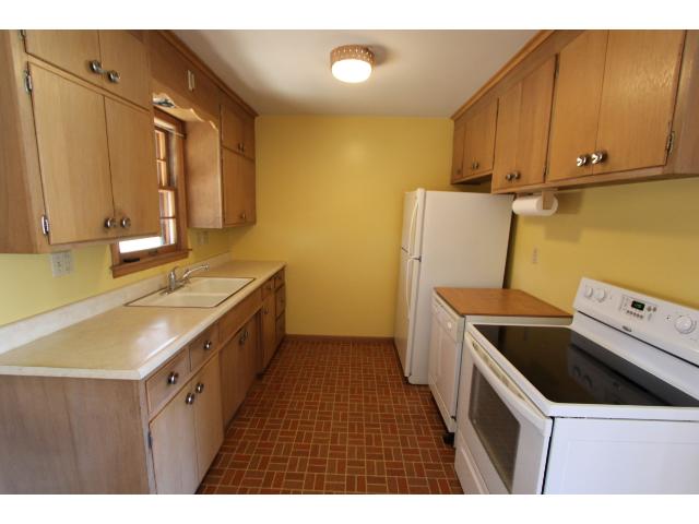 1712 S 6th St, Brainerd, MN 56401 photo 2