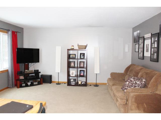 7130 Shad Ave, Hugo, MN 55038 photo 2