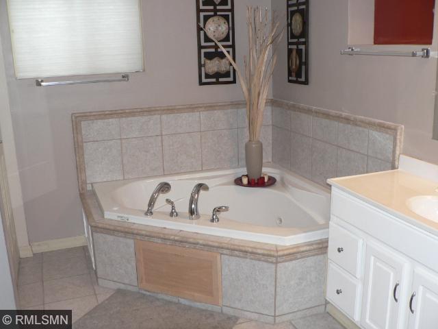 7040 114th Ave N, Champlin, MN 55316 photo 10