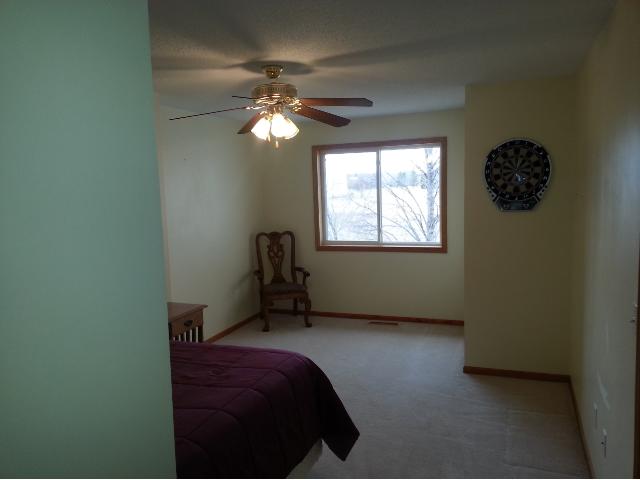1274 Crystal Pl E, Chaska, MN 55318 photo 8