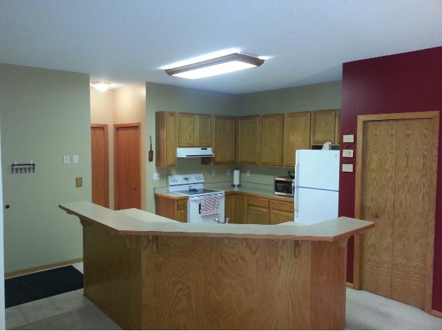 1274 Crystal Pl E, Chaska, MN 55318 photo 3