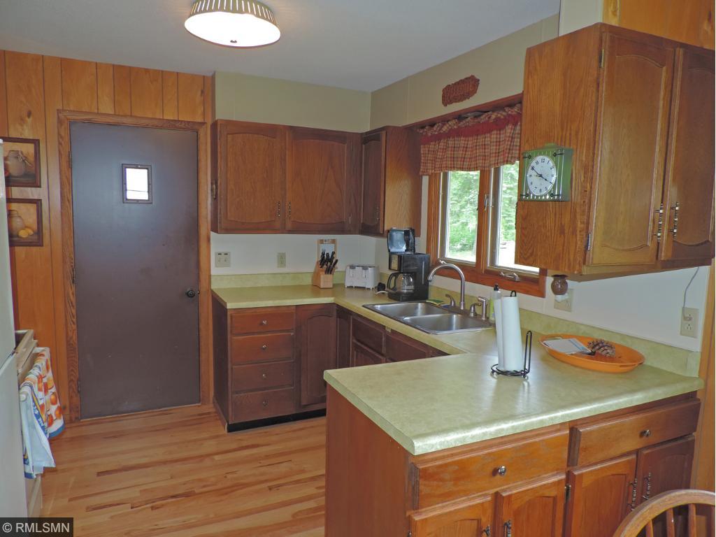 35070 Mohawk Dr, Laporte, MN 56461 photo 4