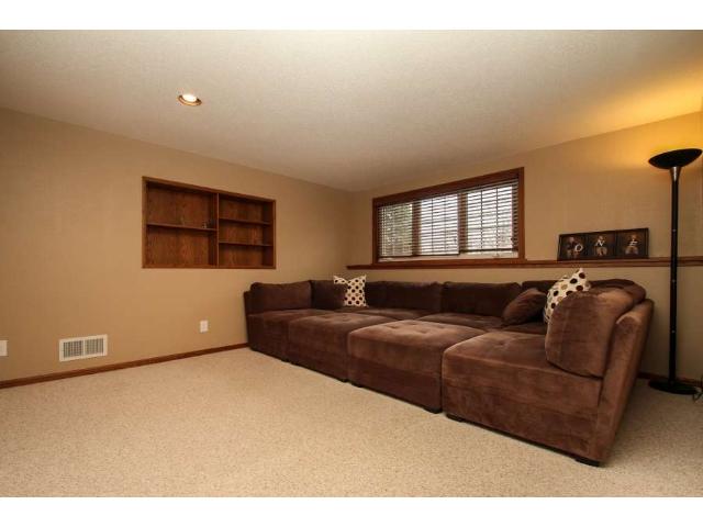 8117 109th Pl N, Champlin, MN 55316 photo 13