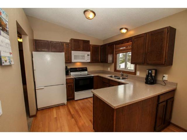 8117 109th Pl N, Champlin, MN 55316 photo 3