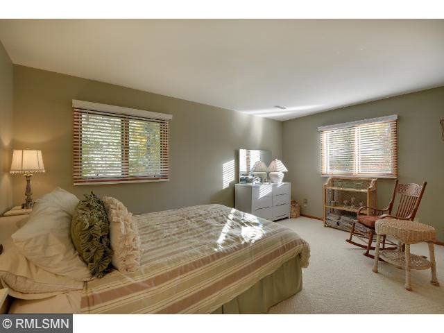 3975 Walden Ln, Wayzata, MN 55391 photo 4