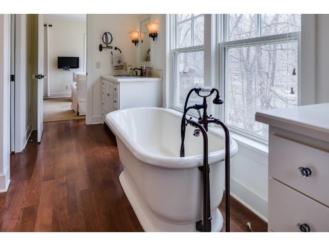 3860 Talton Pl, Wayzata, MN 55391 photo 9