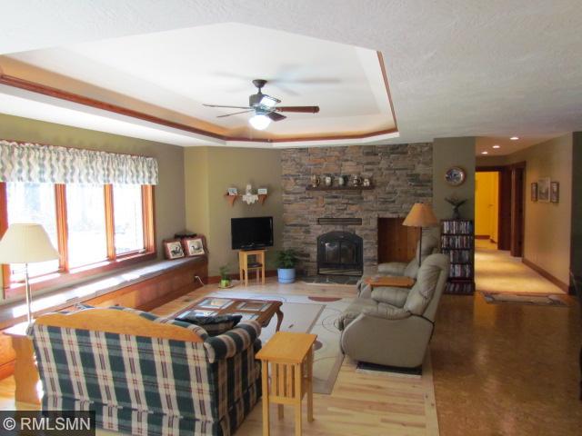 15326 Shellisa Ln, Baxter, MN 56425 photo 4