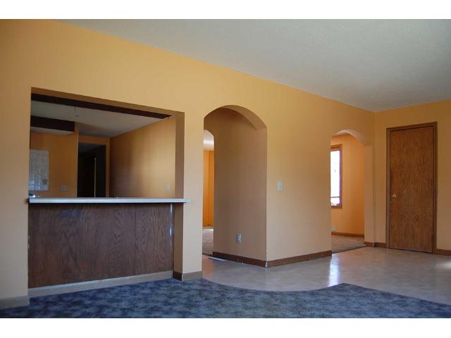 404 W Main St, Saint Clair, MN 56080 photo 2