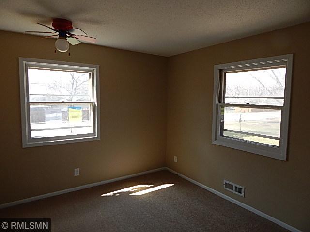 909 Dayton Rd, Champlin, MN 55316 photo 9