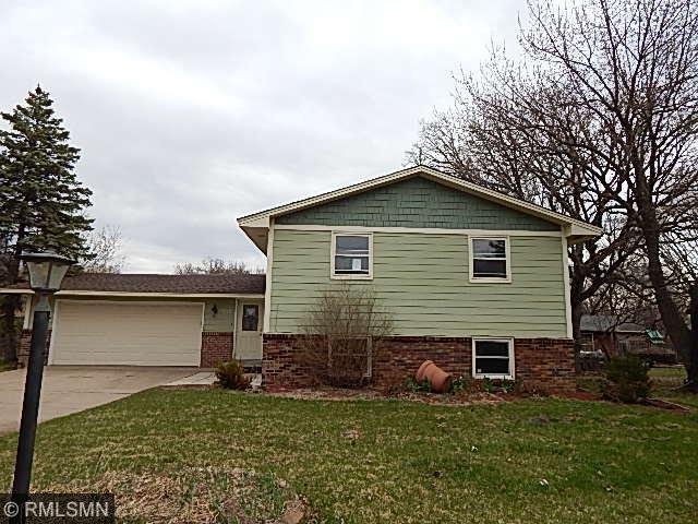 909 Dayton Rd, Champlin, MN 55316 photo 1