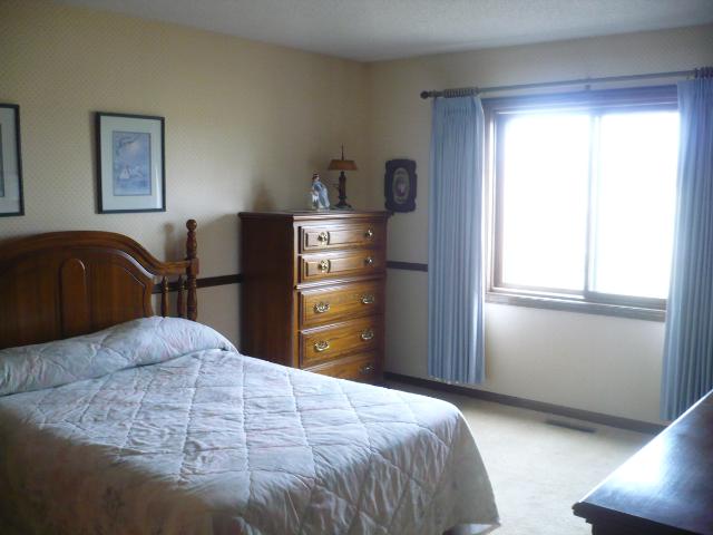 2060 Stockinger Dr, Saint Cloud, MN 56303 photo 9