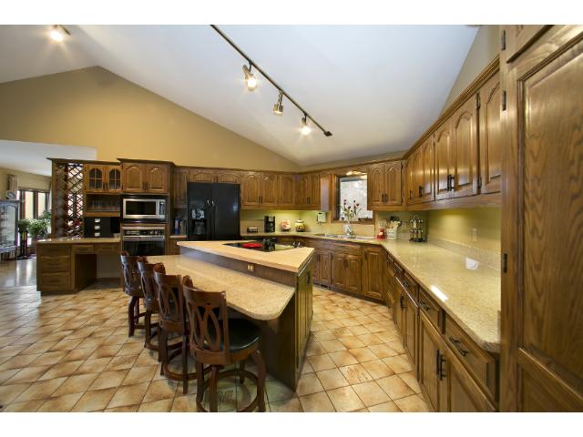 6416 Hunter Ln, Hamel, MN 55340 photo 3
