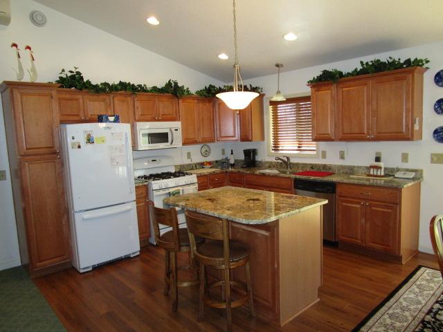 709 Maple Ave, Park Rapids, MN 56470 photo 7
