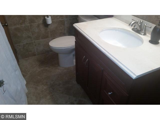 415 Interwood Dr, Glencoe, MN 55336 photo 8
