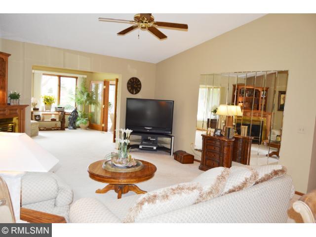1808 Lavender Dr, Faribault, MN 55021 photo 4