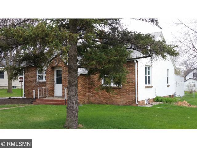 1318 12th St E, Glencoe, MN 55336 photo 1