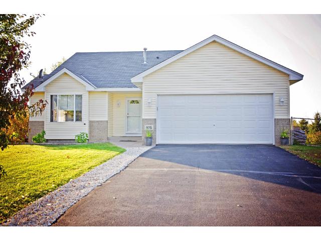975 Iris Ct S, Cambridge, MN 55008 photo 1