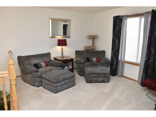 975 Iris Ct S, Cambridge, MN 55008 photo 10