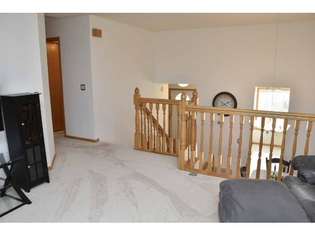 975 Iris Ct S, Cambridge, MN 55008 photo 11