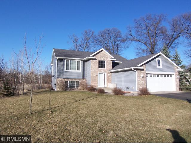 1749 Maple Ln, Saint Cloud, MN 56304 photo 3