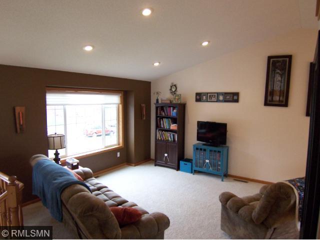 1749 Maple Ln, Saint Cloud, MN 56304 photo 8