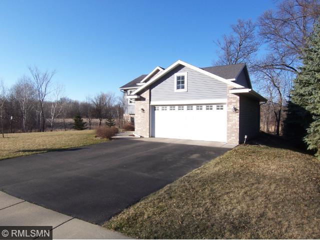 1749 Maple Ln, Saint Cloud, MN 56304 photo 2
