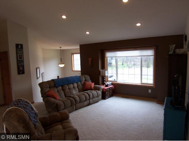 1749 Maple Ln, Saint Cloud, MN 56304 photo 9