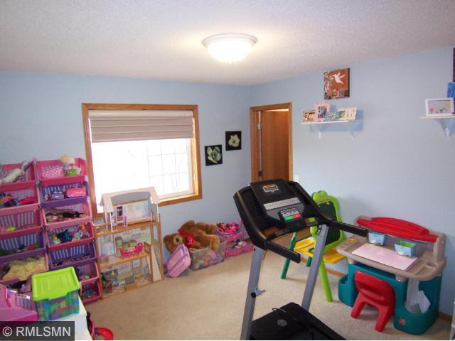 1749 Maple Ln, Saint Cloud, MN 56304 photo 11