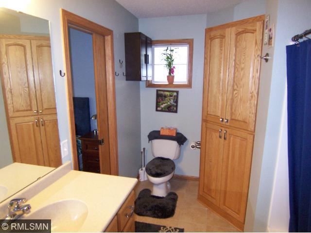 1749 Maple Ln, Saint Cloud, MN 56304 photo 13