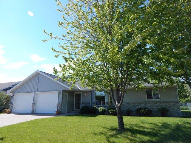 948 Cory Ln, Saint Cloud, MN 56303 photo 1