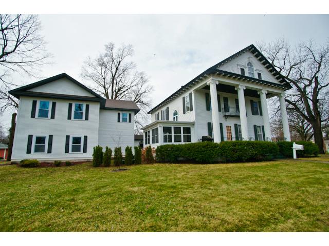 804 Elm Ave E, Waseca, MN 56093 photo 1