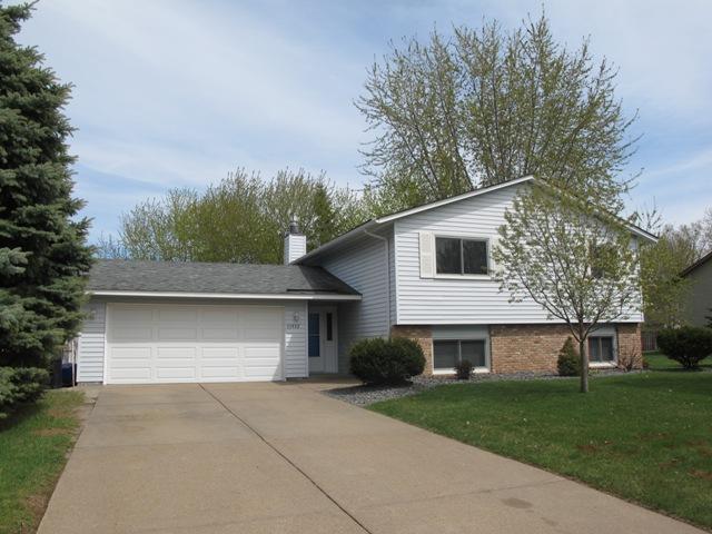 11932 Oregon Ave N, Champlin, MN 55316 photo 1