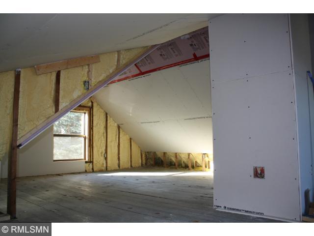 2310 W 5th St, Duluth, MN 55806 photo 9