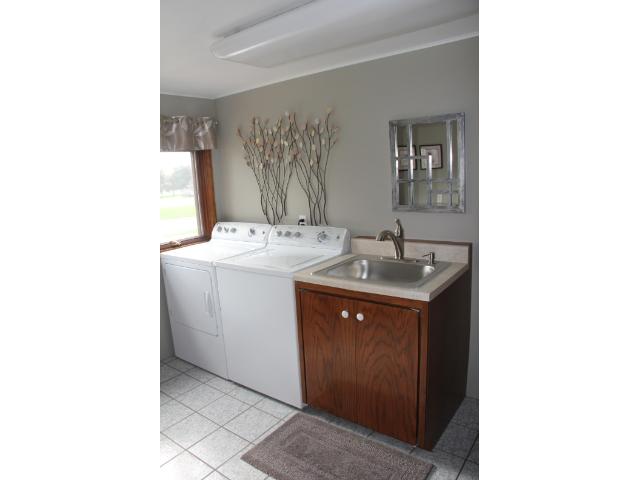 901 Gloria Dr, Saint Cloud, MN 56303 photo 14