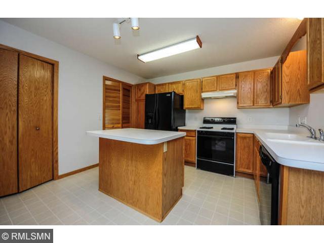 1982 Ruby Ct N, Saint Paul, MN 55122 photo 8