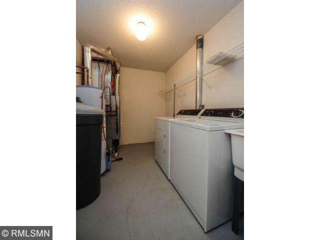 1982 Ruby Ct N, Saint Paul, MN 55122 photo 11