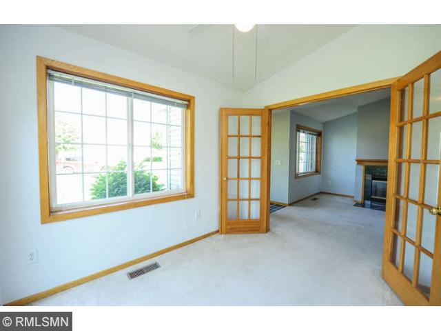 1982 Ruby Ct N, Saint Paul, MN 55122 photo 7