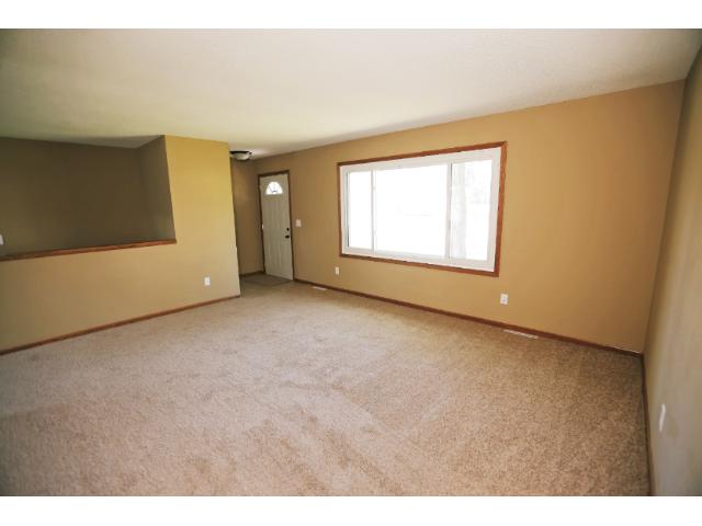 908 9th Ave N, Princeton, MN 55371 photo 3