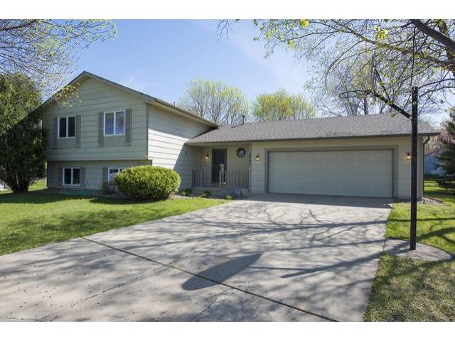 2242 Kessler Ct, Chaska, MN 55318 photo 1