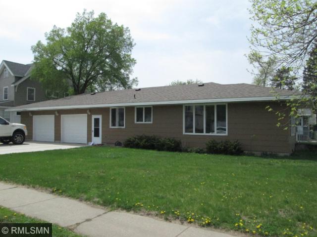 216 E 4th St, Litchfield, MN 55355 photo 1
