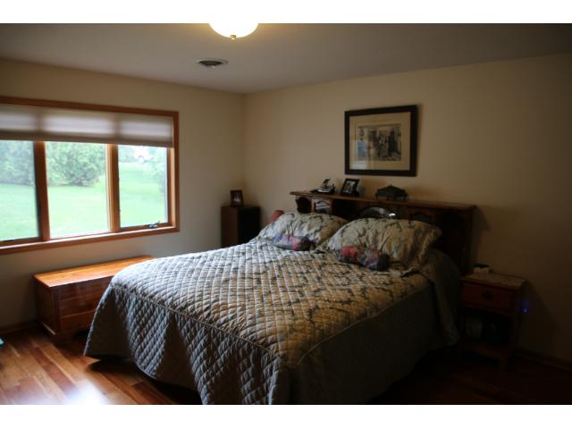 663 Jenisa Dr, Saint Cloud, MN 56301 photo 10