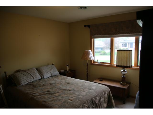663 Jenisa Dr, Saint Cloud, MN 56301 photo 12