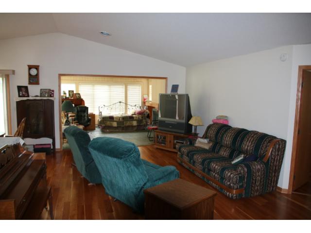 663 Jenisa Dr, Saint Cloud, MN 56301 photo 5