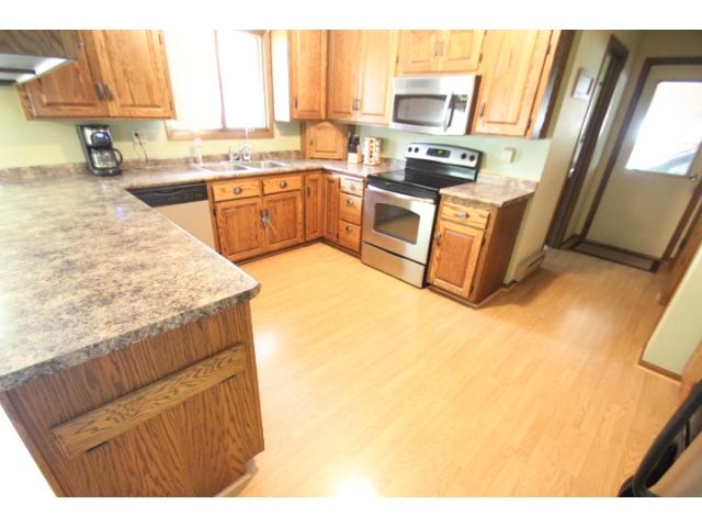 628 E Main St, Melrose, MN 56352 photo 7